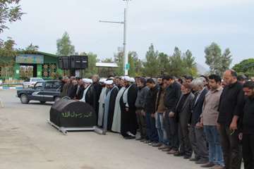 گزارش تصویری: خاکسپاری پدر شهید محمد حسین زنگی ابادی شهید والا مقام اداره کل دامپزشکی استان کرمان به